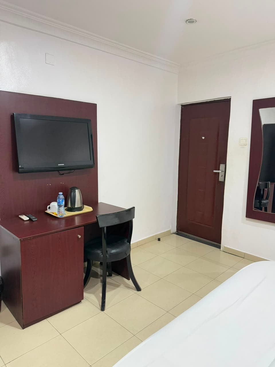 Msquare Whitehouse Hotel Ikeja — photo 8